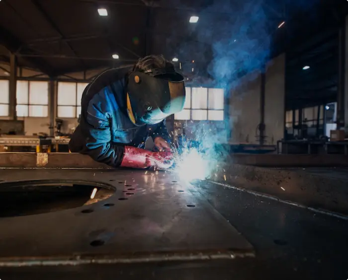 Лист горячекатаный 10х2000х6000 мм 20ЮЧ